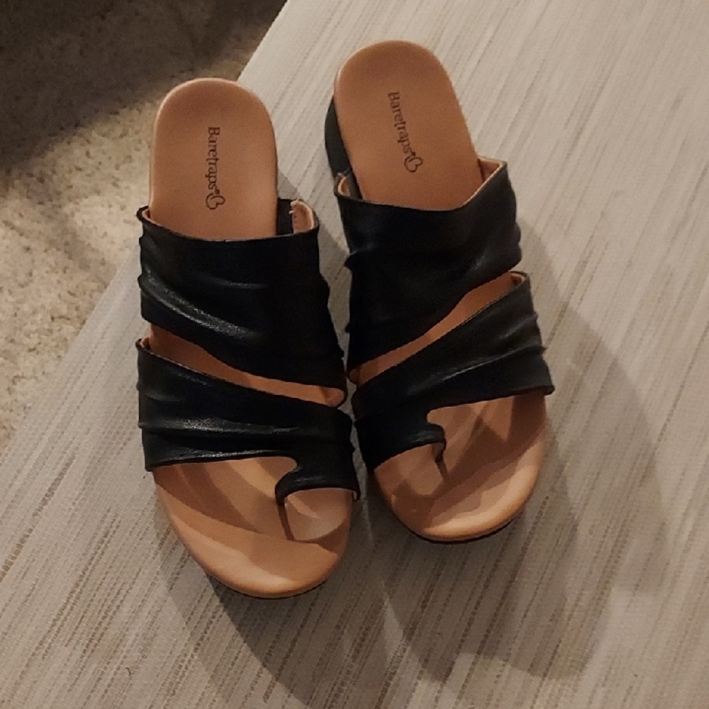 BearPaw Women's Black Strappy Mules